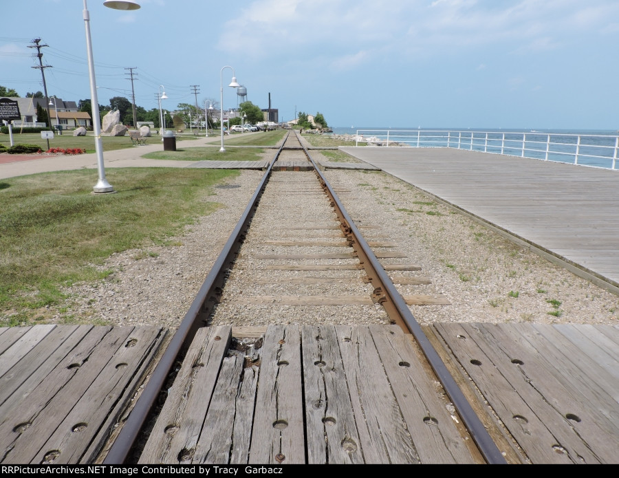 Tracks to Dunn Paper